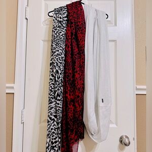 Calvin Klein Bundle 3 Scarves 🖤🩶